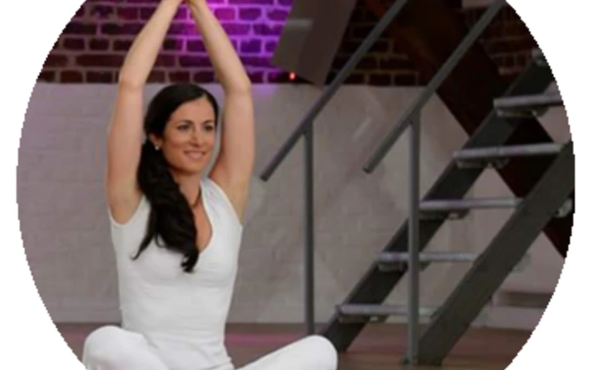 Yoga Rosa