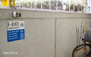 20240927_E-Bike-Ladestation Parkhaus.jpg