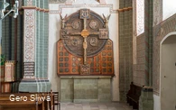 20221119_Hohnekirche Scheibenkreuz.jpg