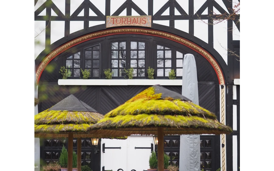 Torhaus außen.JPG Torhaus außen.JPG