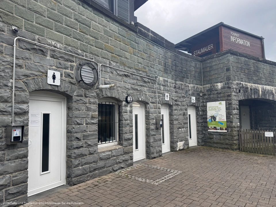 öffentlcihe Toiletten Staumauer Möhnesee