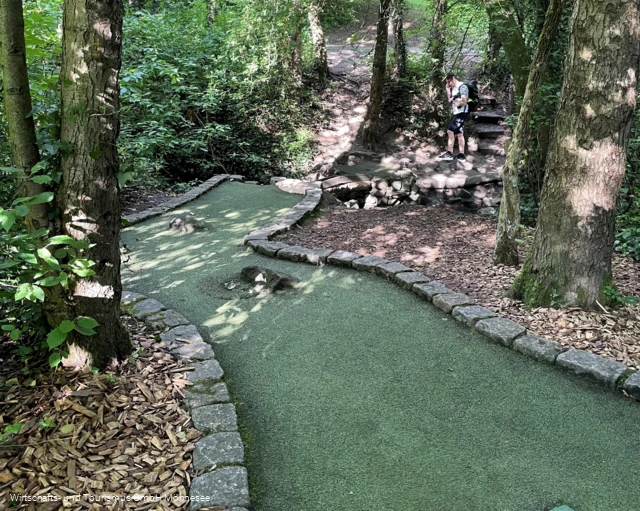 Adventure Golf 1.jpg