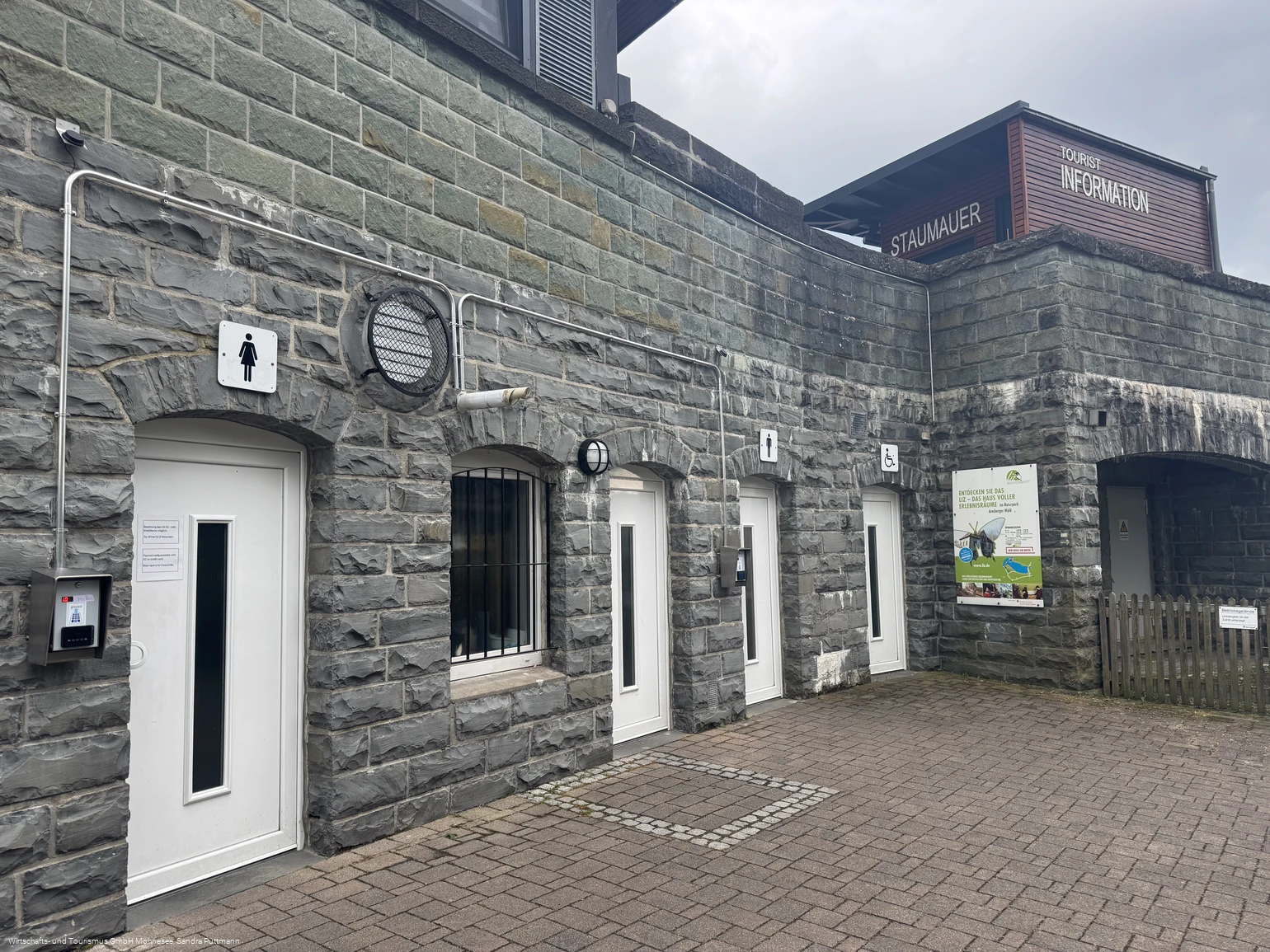 öffentlcihe Toiletten Staumauer Möhnesee