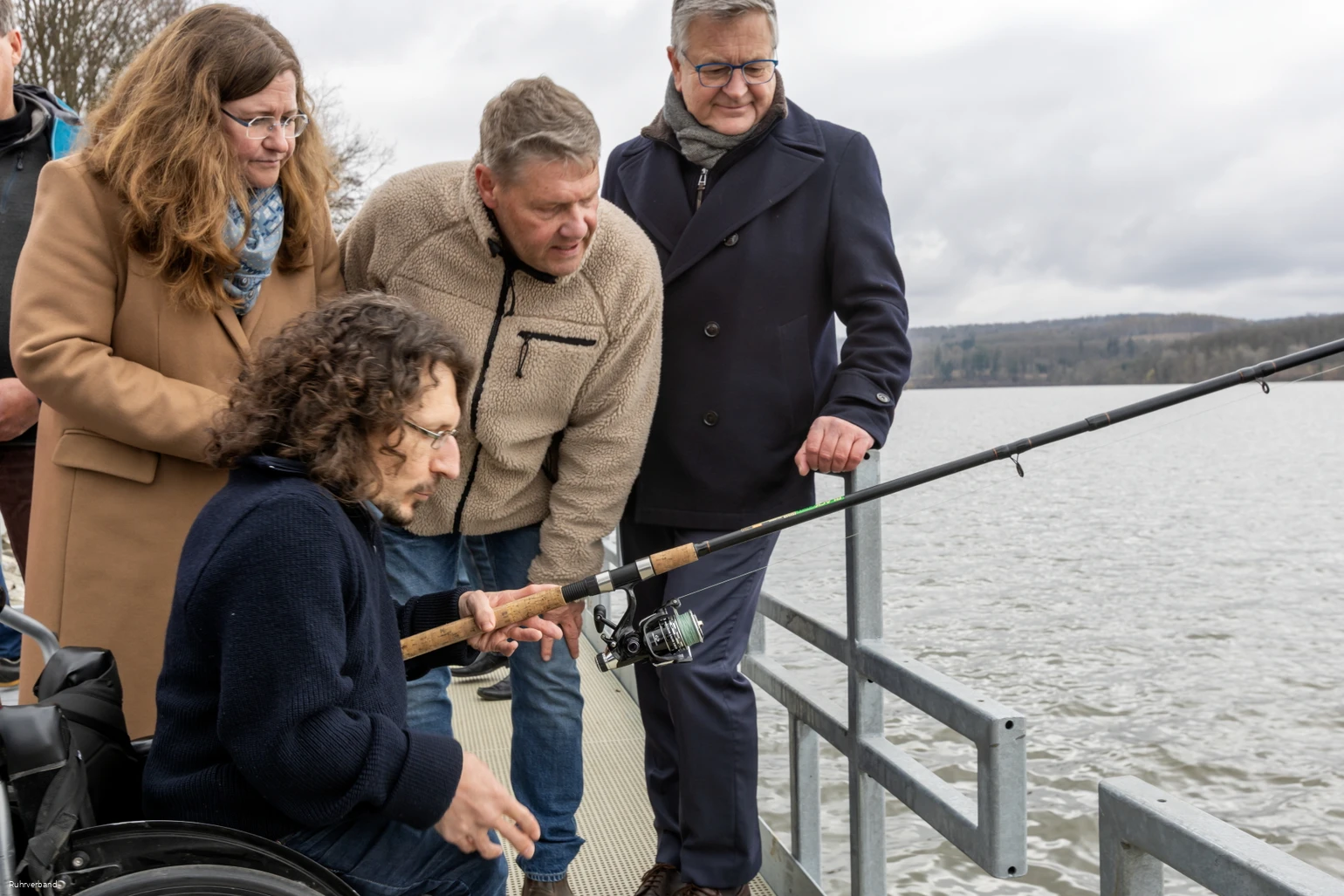 PM_Einweihung des barrierefreien Angelplatzes am Möhnesee_Foto 2 (c) Ruhrverband.JPG