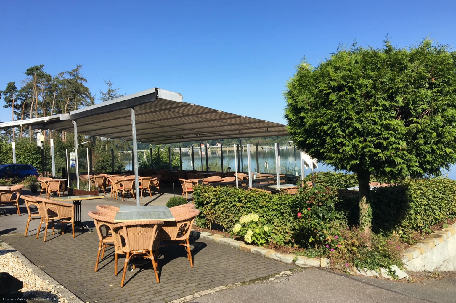 Restaurant Forsthaus Terrasse.jpg Restaurant Forsthaus Terrasse.jpg